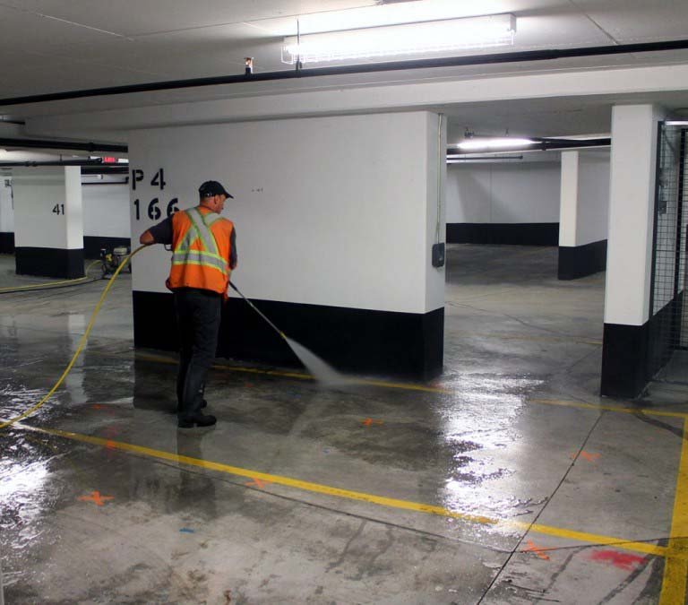 Nettoyage et entretien des parkings